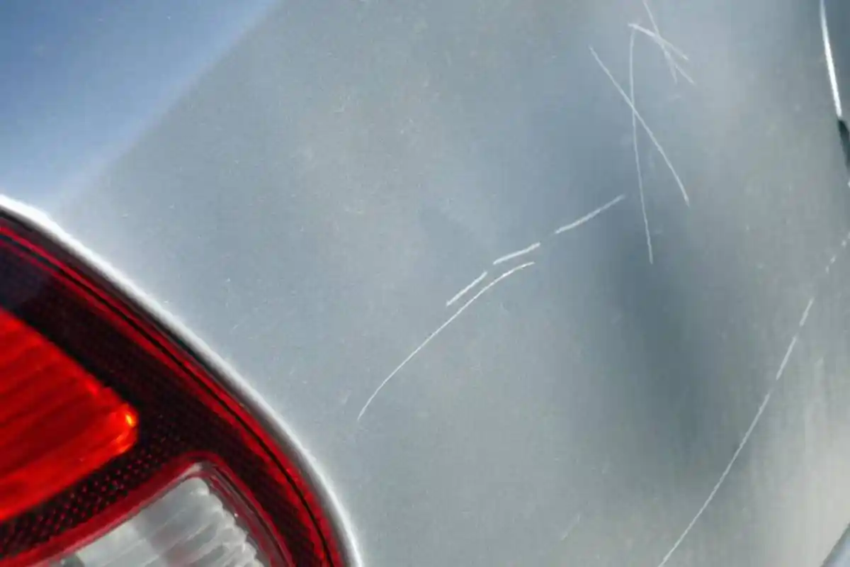 Comment effacer des rayures sur une voiture